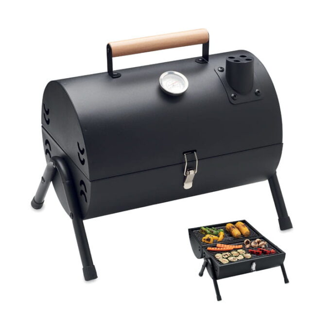 Przenośny grill żeliwny z kominem i wskaźnikiem temperatury.