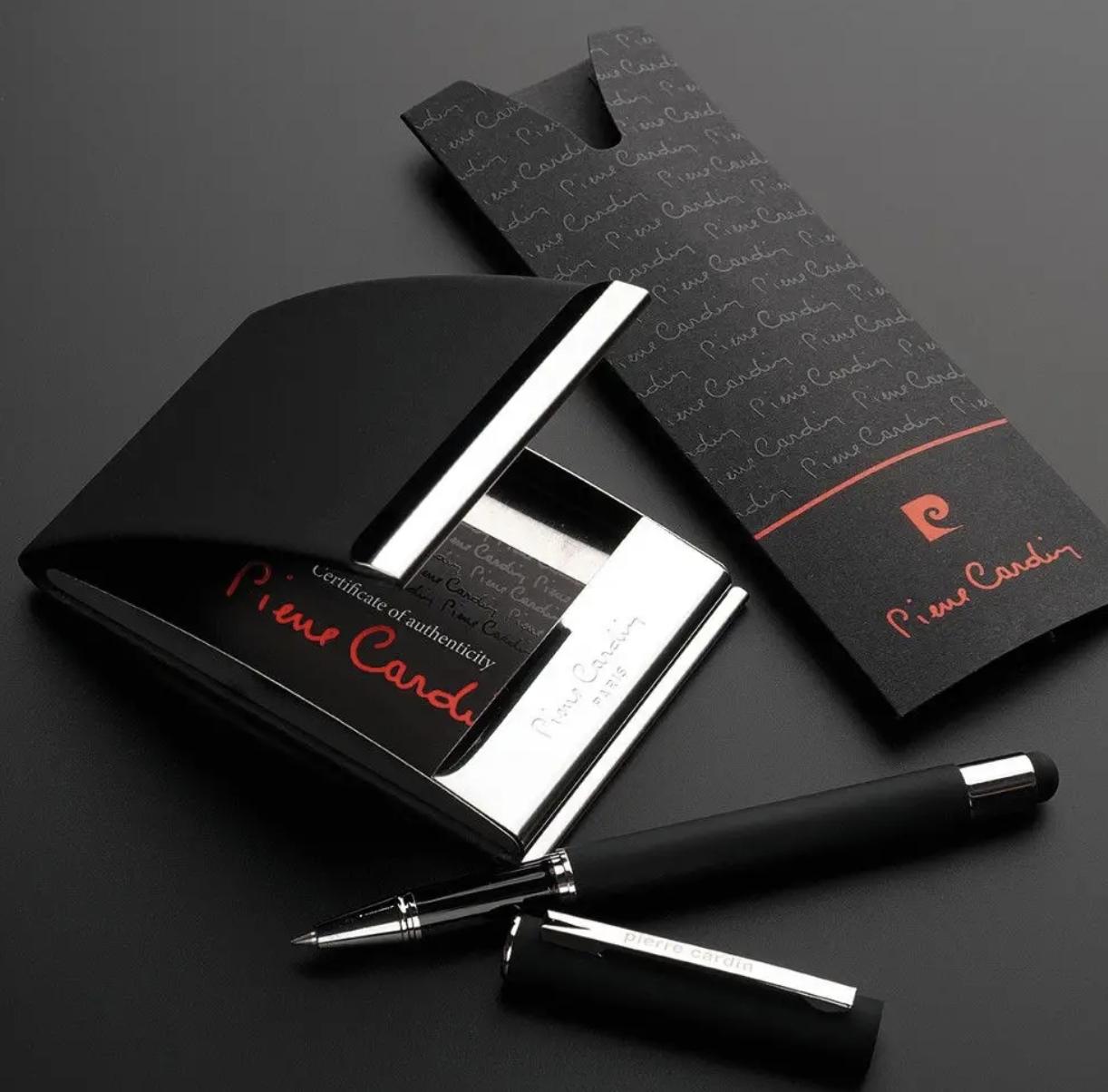 Metalowy zestaw biznesowy Pierre Cardin - wizytownik, pióro kulkowe i touchpen - obrazek 6
